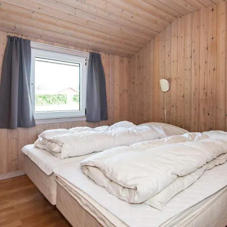 12 Person In Nordborg